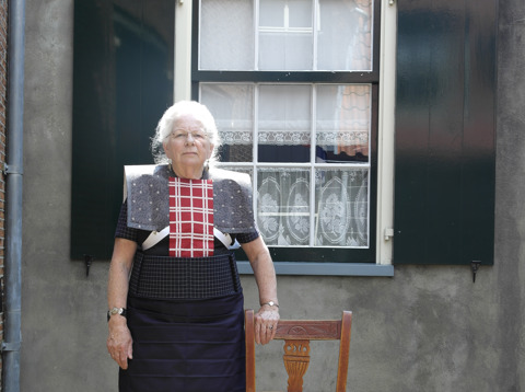 Hendrikje Kuis met een zondagse kraplap in de zware rouw, of rouw in jaren
