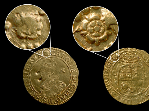 De munttekens op de gouden munt uit Waverveen