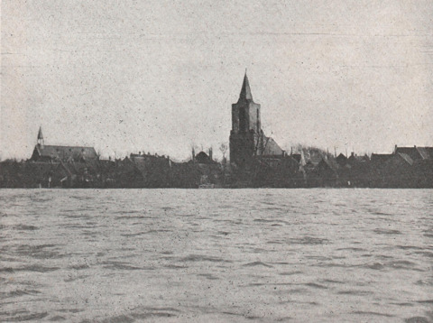 Kerk in Bunschoten tijdens de watersnood