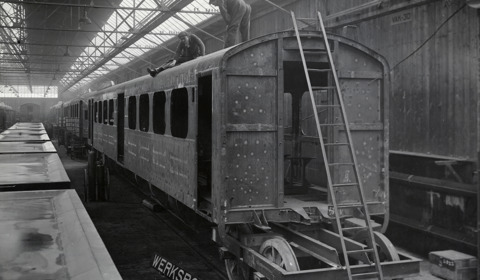 Trein in aanbouw in de Werkspoor