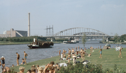 Speelweide bij het Merwede en Amsterdam-Rijnkanaal