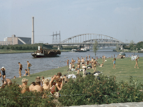 Speelweide bij het Merwede en Amsterdam-Rijnkanaal