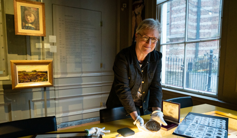 Catharina is vrijwilliger bij Stadsmuseum Woerden