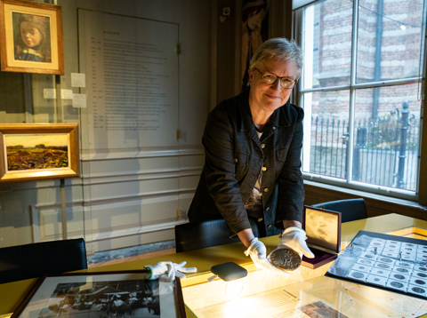 Catharina is vrijwilliger bij Stadsmuseum Woerden