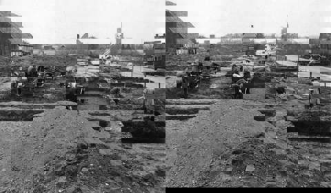 Opgravingsfoto van Grafveld Rhenen uit 1951 Henk Deys