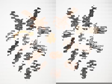 Diverse mantelspelden uit het grafveld van Rhenen – Graf 269