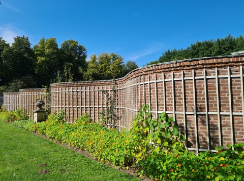 HIndersteyn slangenmuur