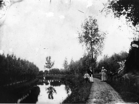 Gezicht op het riviertje de Lange Linschoten