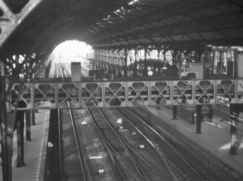 Perronoverkapping Centraal Station