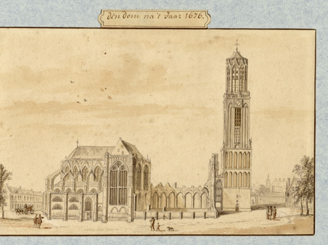 De Domkerk en het Domkerkhof met het ingestorte schip van de kerk