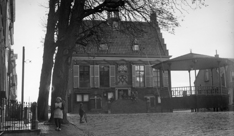 Het raadhuis uit 1644, Ameide