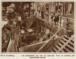 Gezicht op de werfkelder ter hoogte van Oudegracht 53 bij de Jacobibrug te Utrecht