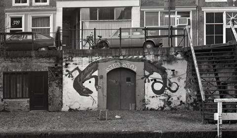 De Ingang Van De Coffeeshop Sarasani