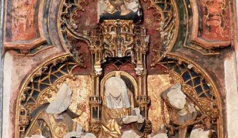 Detail beeldengroep Sint Anna te Drieën in de Utrechtse Domkerk