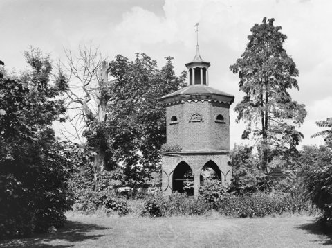 Boetzelaerpark duiventoren