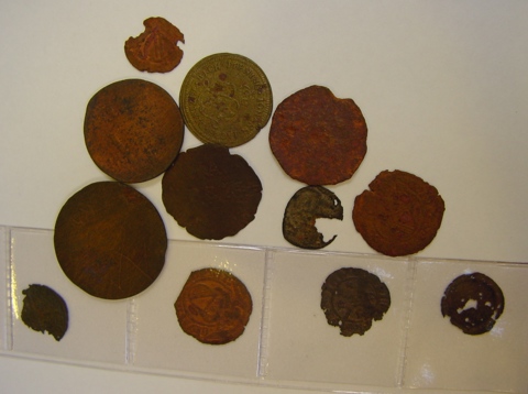 Afb. 2. Schatvondst Kerk Eemnes 1964