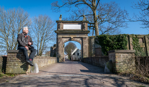 Hans Kluit stadsgids en lid van historische vereniging Het Land van Brederode in Vianen