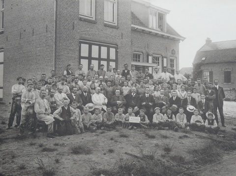 Personeel van Zeepfabriek De Duif in Den Dolder