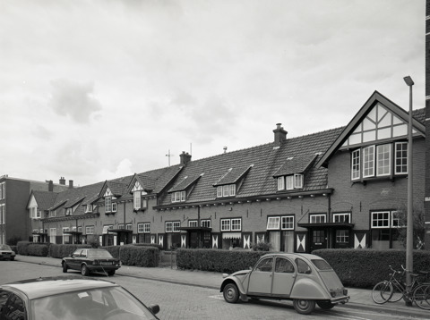 Voorgevels van huizen in de Croesestraat