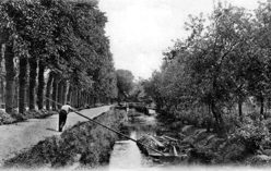 Duwen Praam Over De Grift Fotocollectie Historische Kring Doude School De Bilt