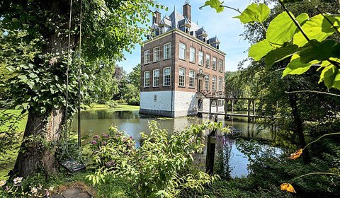 Kasteel Oudegein met gracht