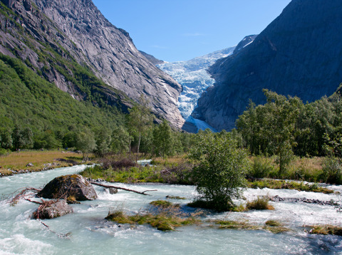 De Briksdalsbreen-gletsjer in Noorwegen.