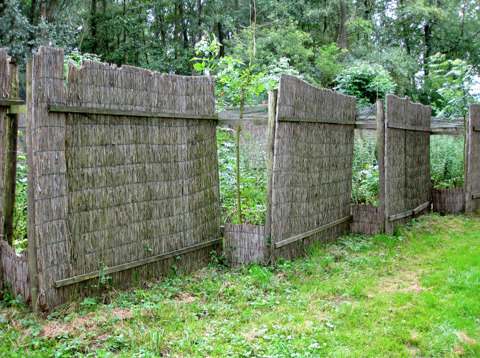 Schermen langs de vangpijpen