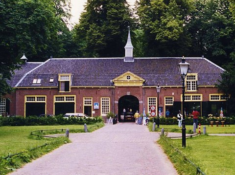 Rhijnauwen poortgebouw